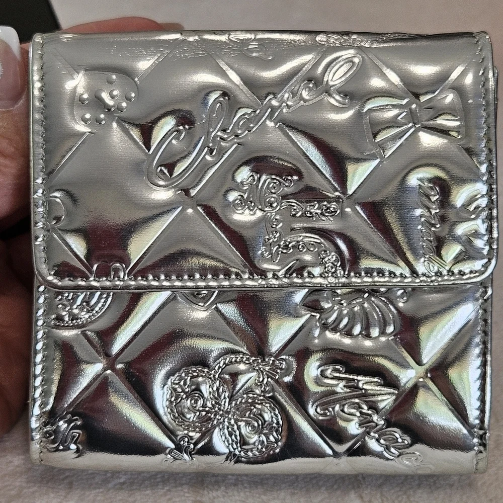 Chanel Vintage precious symbols Compact Silver Quilted Wallet